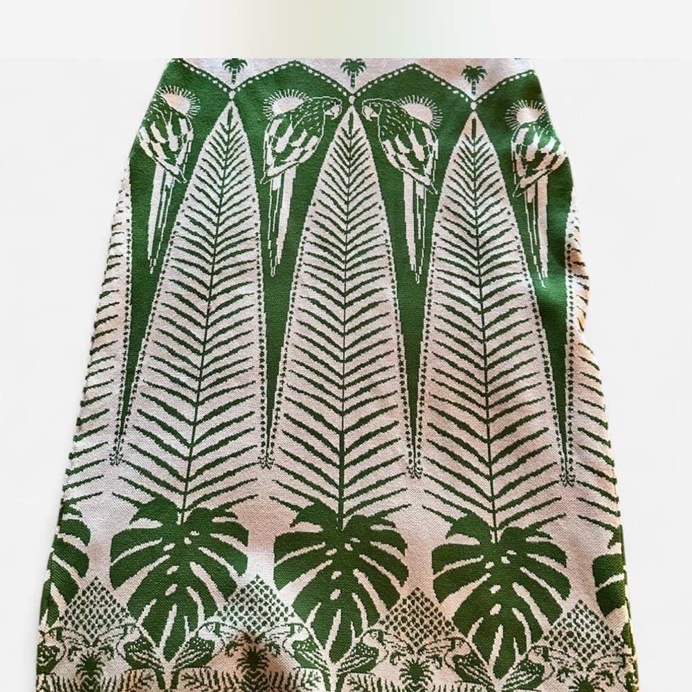 FARM Rio knitted Green and cream Leaf Print Midi Dress - Picture 3 of 8